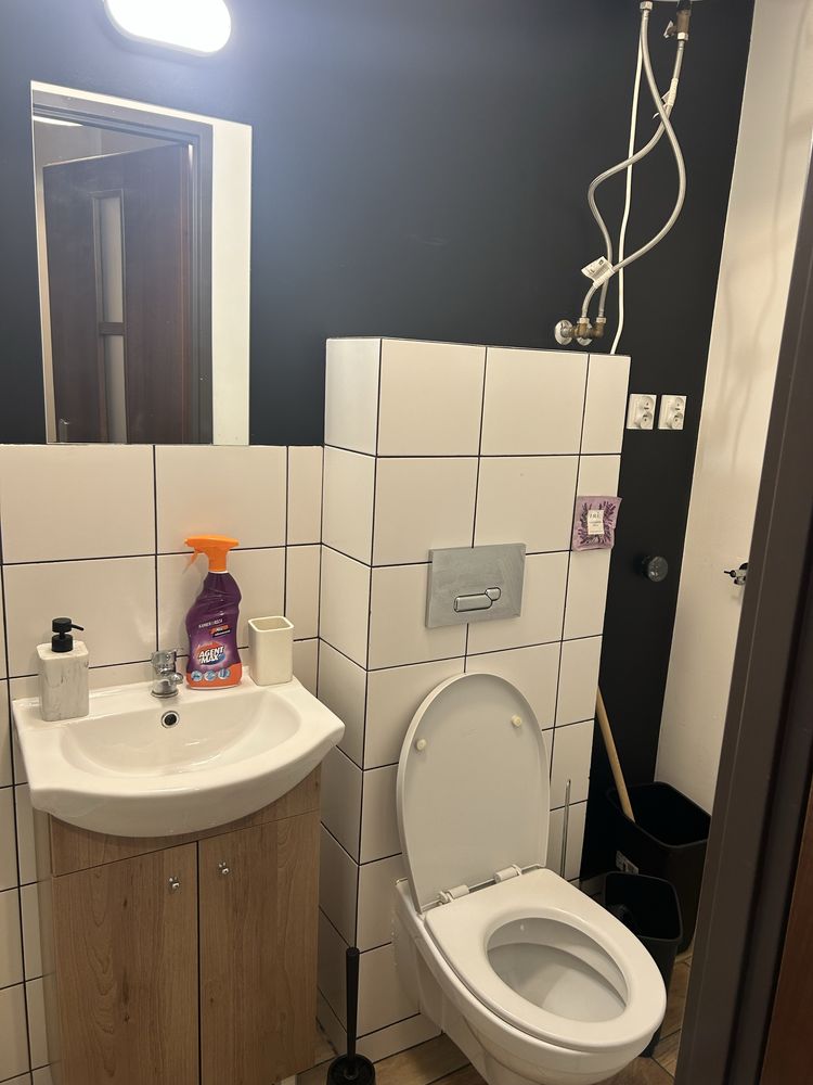 Kawalerka umeblowana 900zl