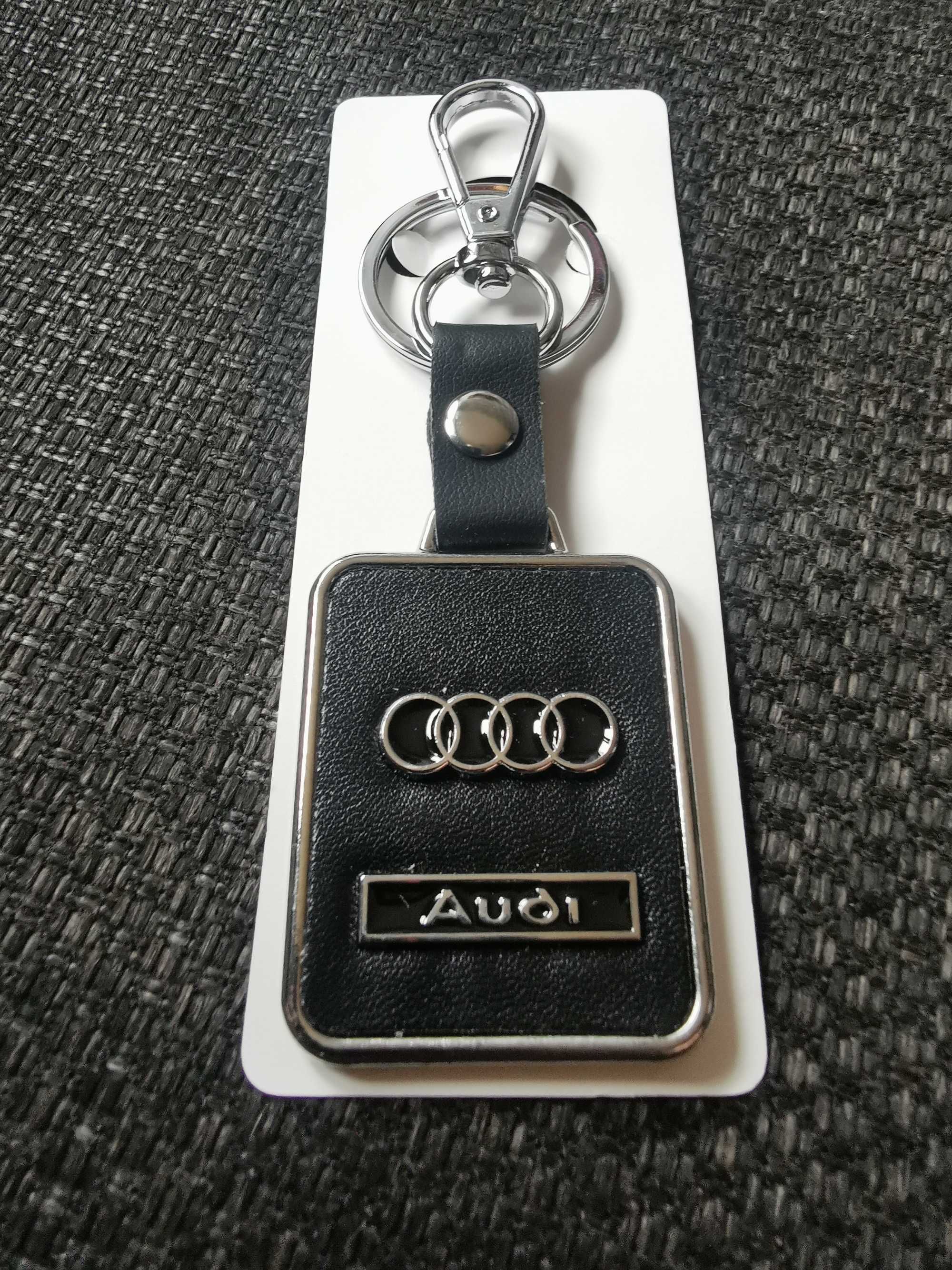 Breloczek Audi...