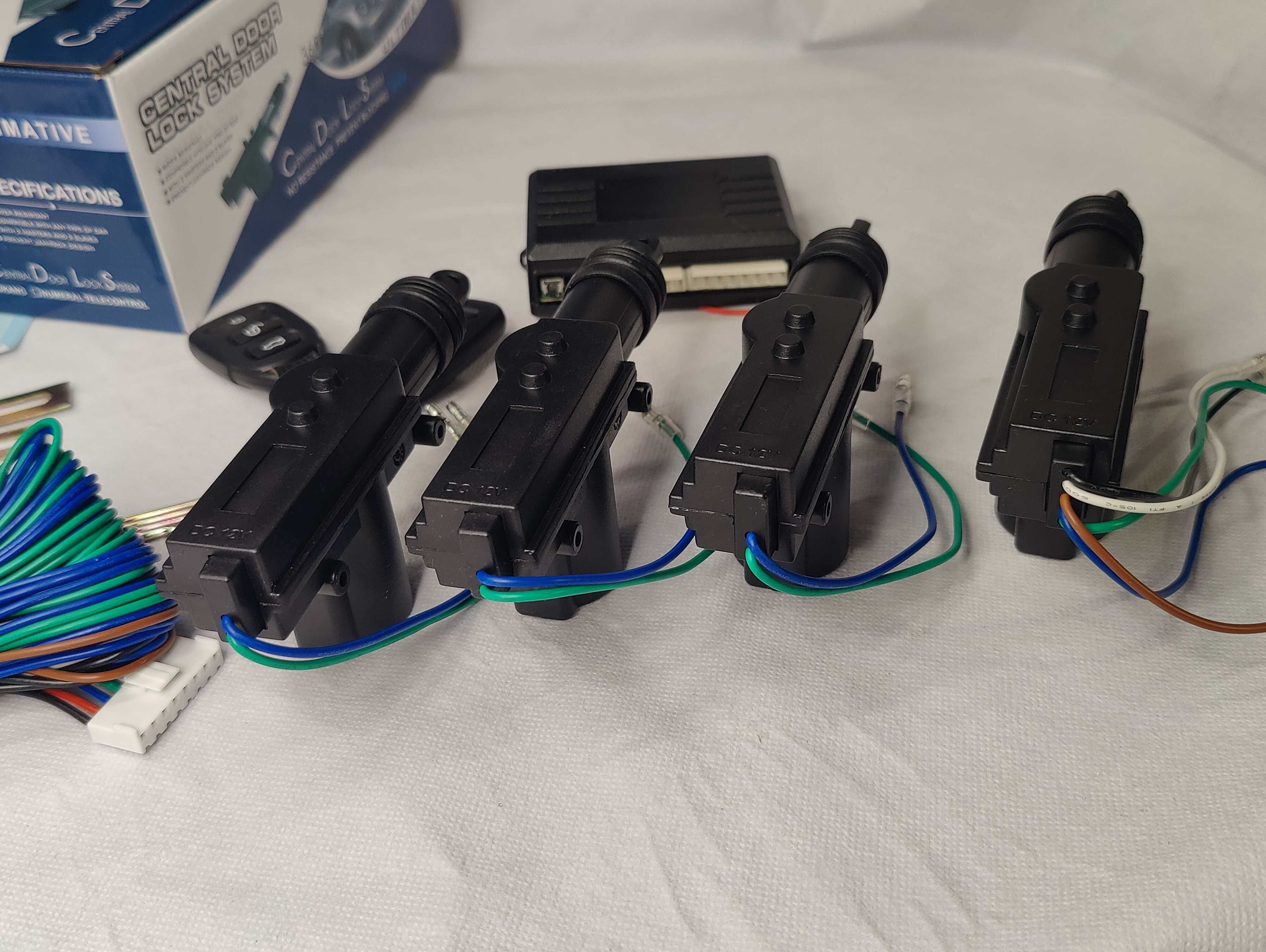 Alarme carro com controlo do fecho central com 4 Pistolas + 2 comandos
