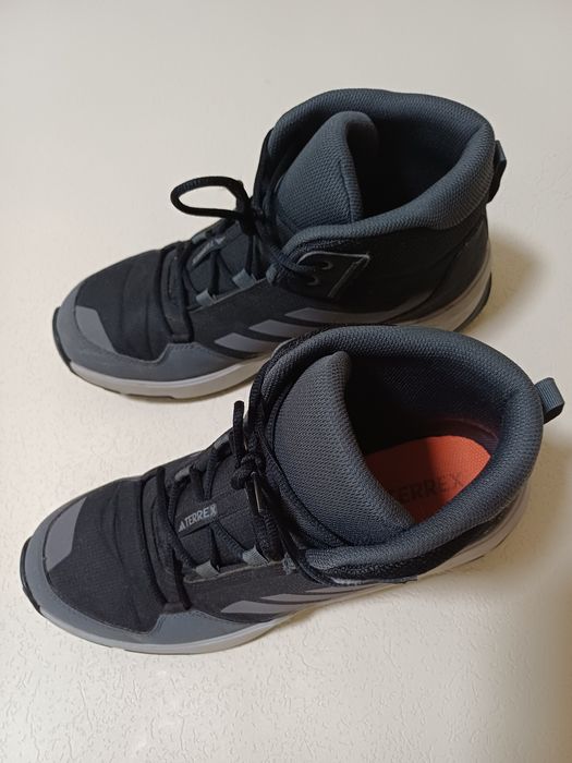 Ботінки Адідас терех