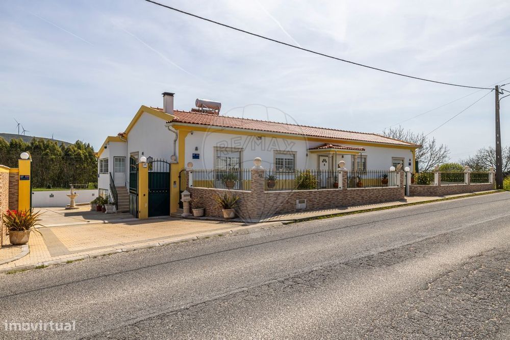 Moradia T4 para venda