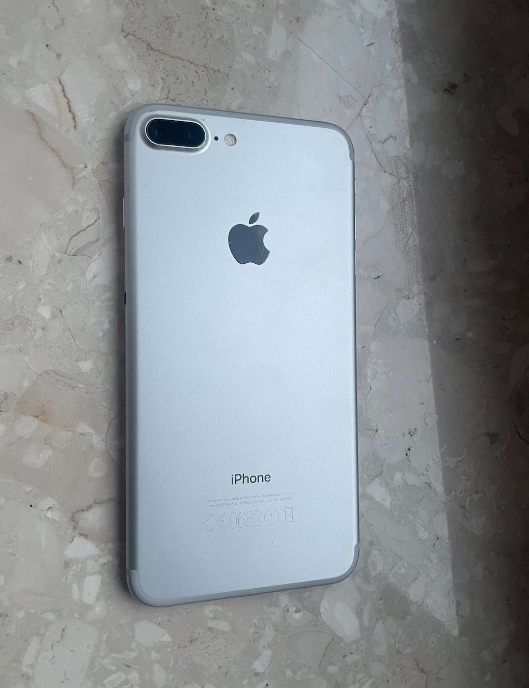 iPhone 7 plus 128gb