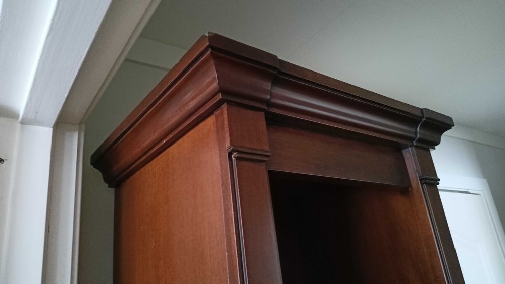 Włoski regał na książki 205 cm .