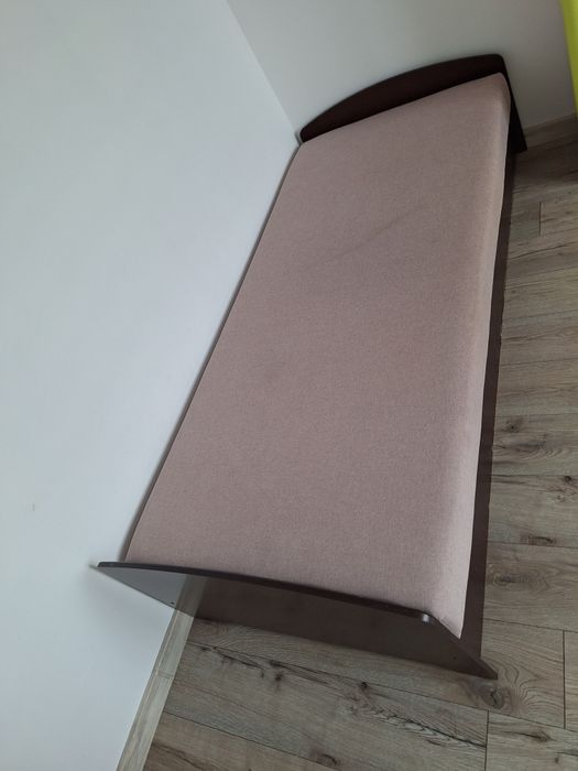 Tapczan młodzieżowy