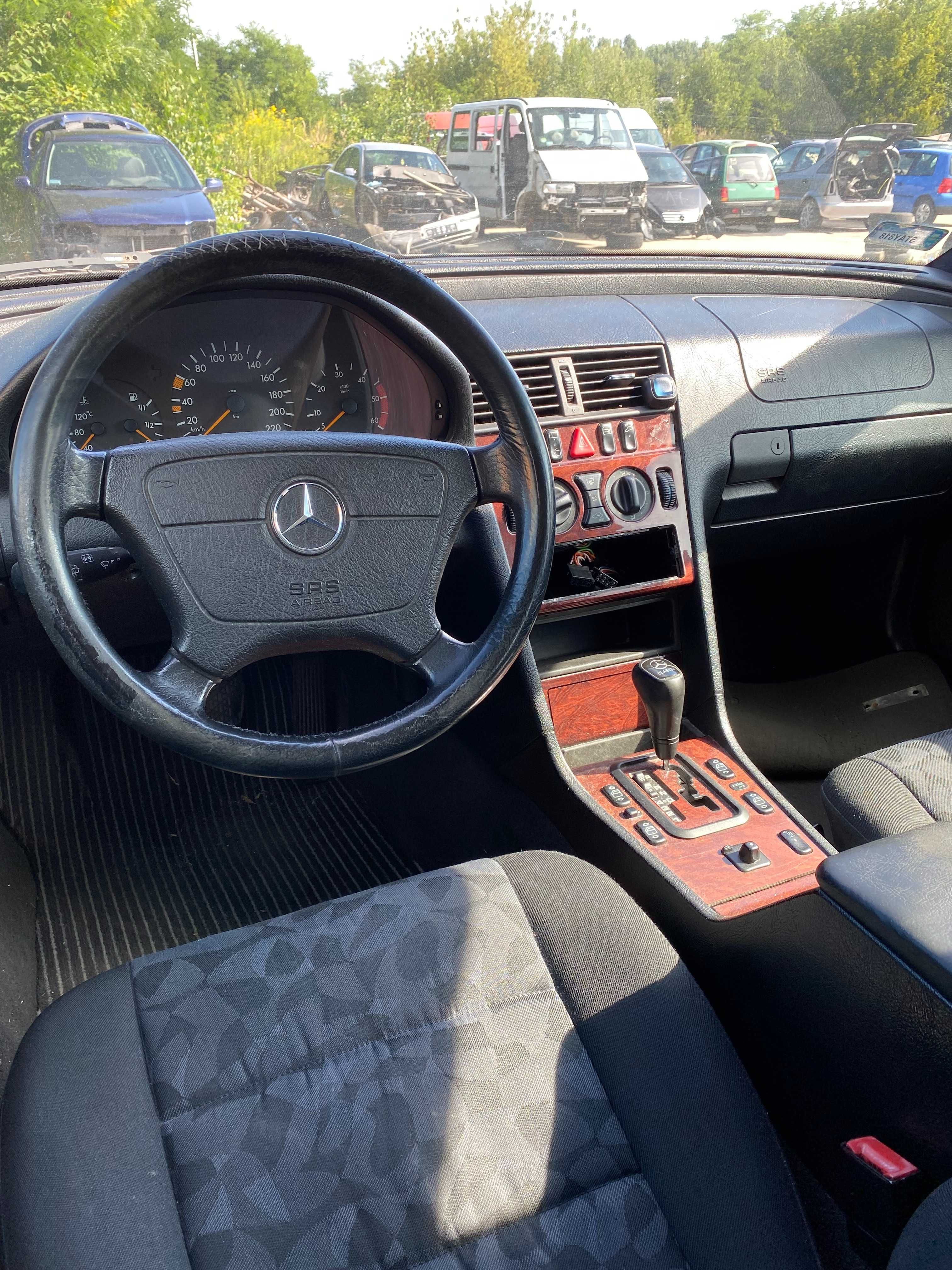 Na Części Mercedes W202 C-Klasa 2.2 CDI OM611