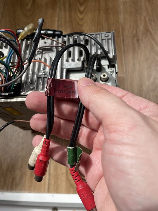 Kenwood DPX701U 3 RCA,USB,AUX 60x4 watt