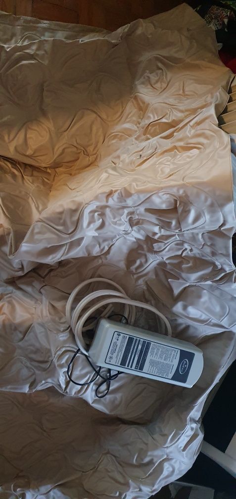 Colchão de bolhas de ar com Bomba