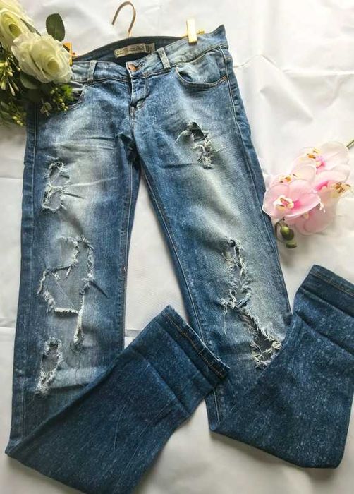 Jeansy niebieskie z dziurami, Zara Premium Wash, slim, y2k, vintage, S