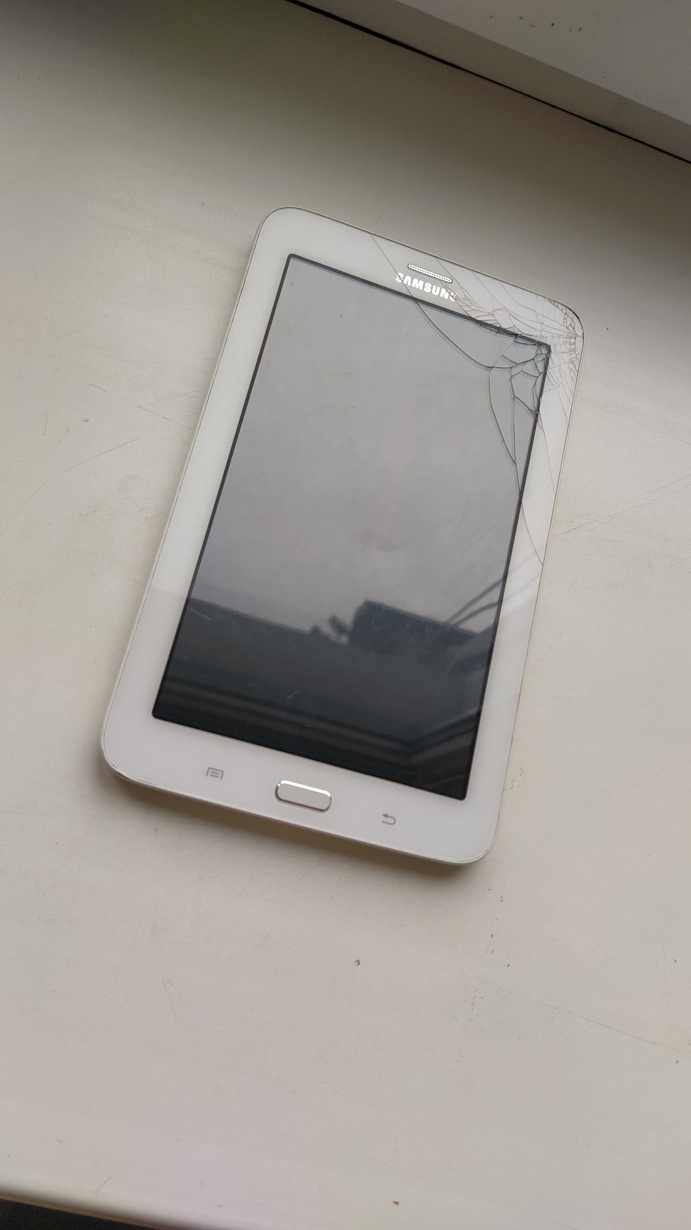 Планшет Samsung Galaxy Tab 3 SM-T111 3G