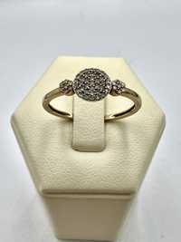 Złoty pierścionek Apart z 50 diamentami