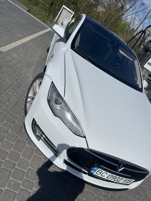 Tesla s 85D Тесла с