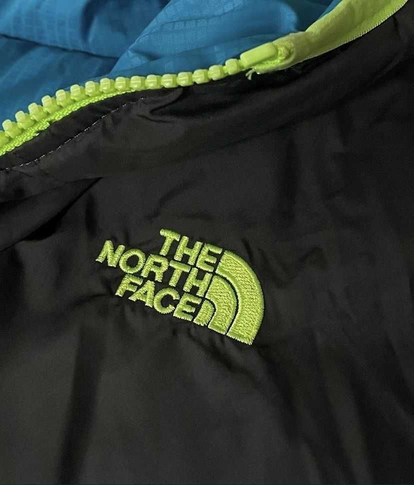 Дешево куртка оригінальна двостороння The North Face