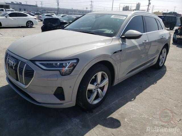 Разборка Audi E-tron Ауди Е-Трон бампер капот крыло дверь фара стопи