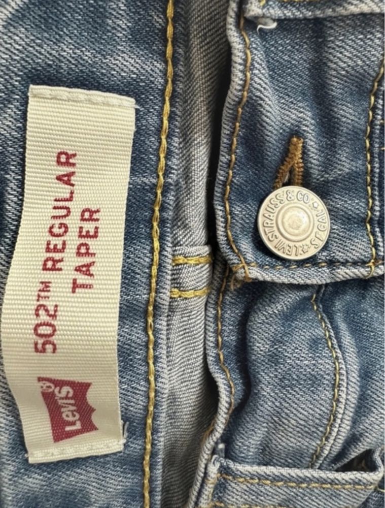 Spodnie jeansowe chłopięce Levis 502 rozm. 140