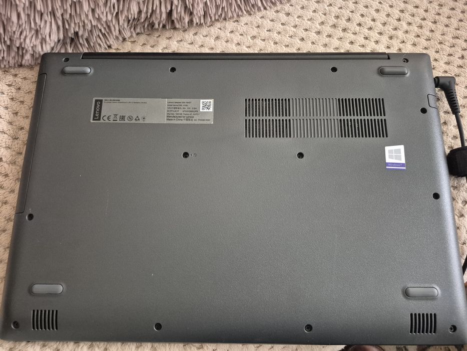 Laptop Lenovo Ideapad 330 15AST 8Gb Ram/ 256 SSD