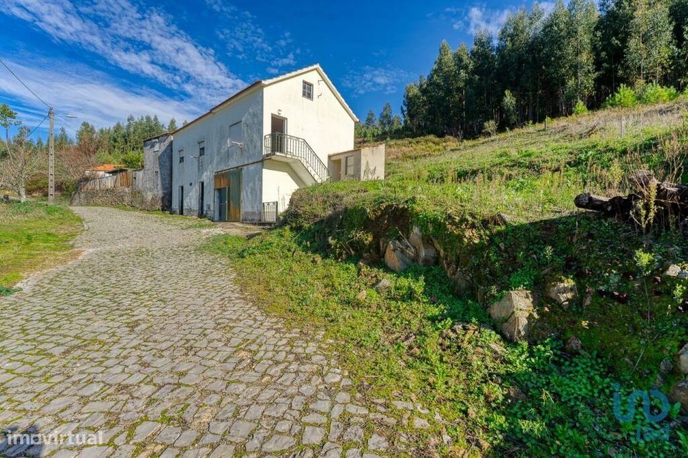 Casa / Villa T3 em Álvaro de 77,00 m2
