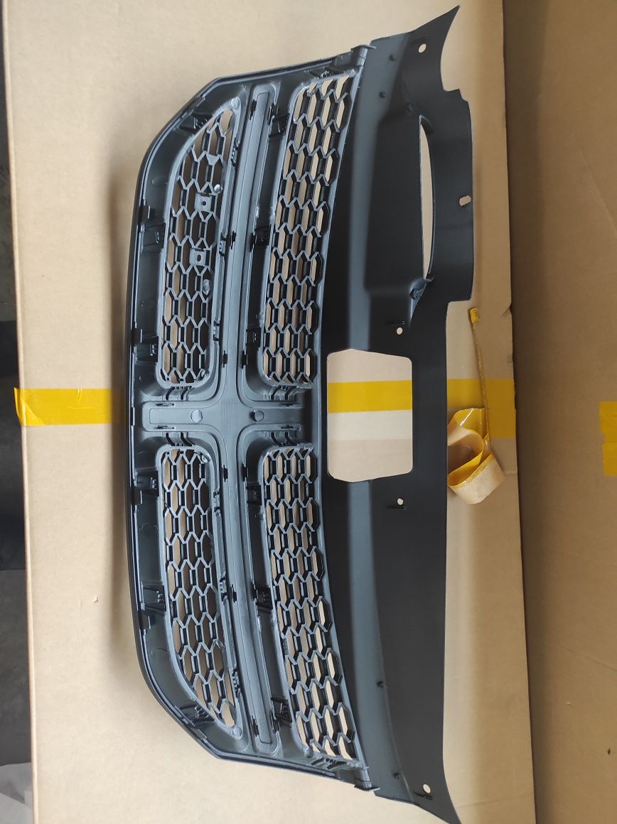 Решетка радиатора Dodge Journey 2014 2015 2016 2017 2018 2019 2020