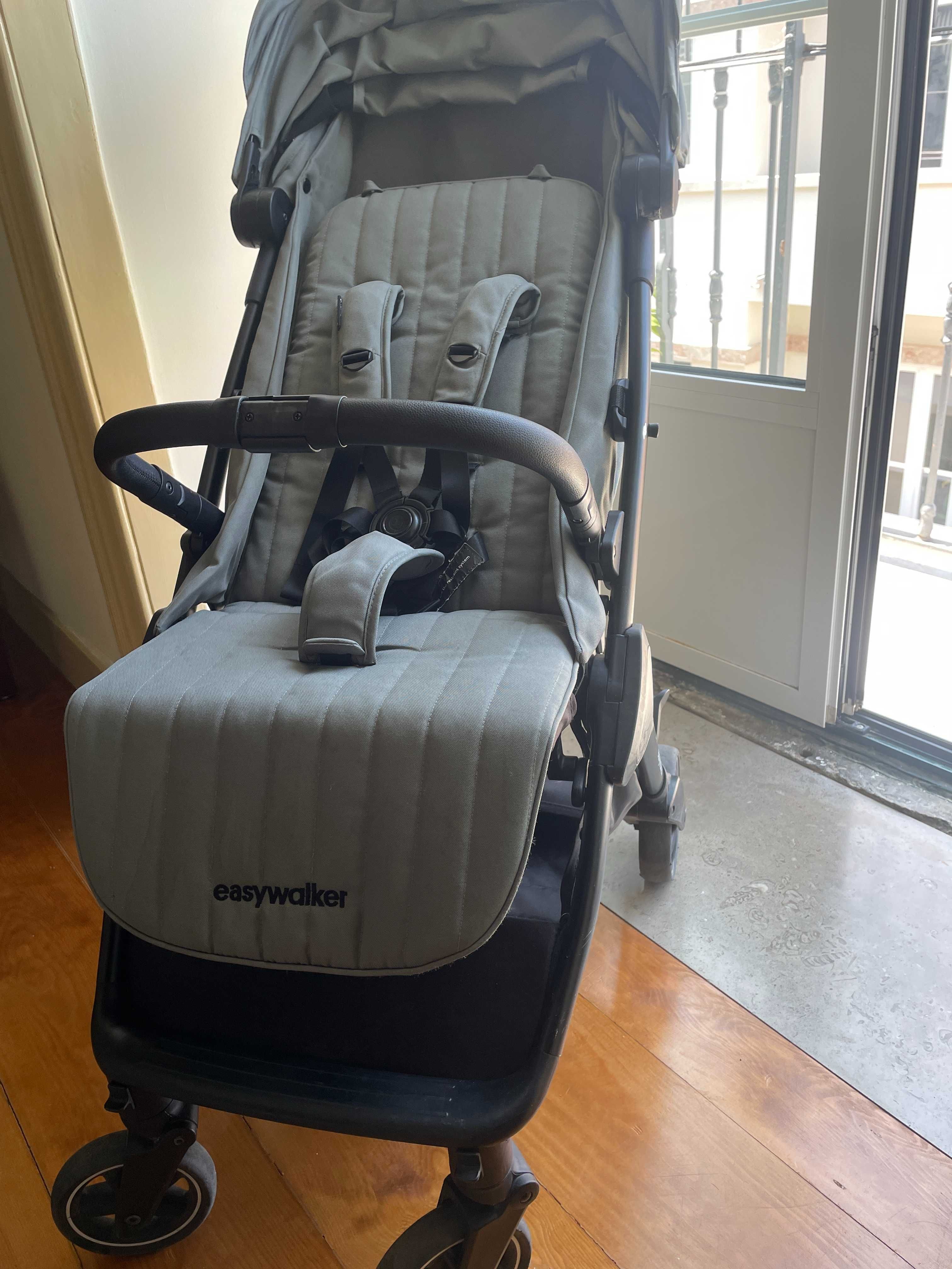 Easywalker Jackey 2 Carrinho de Passeio  – Agave Green cybex