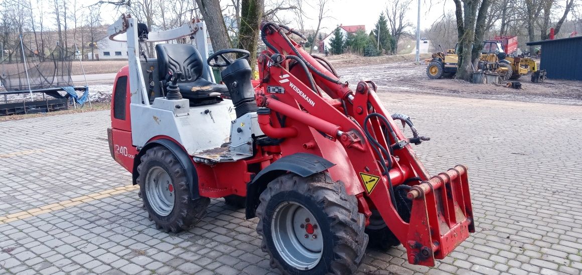 Weidemann 1240 XC / Saurerburger SH500 Mini Ładowarka