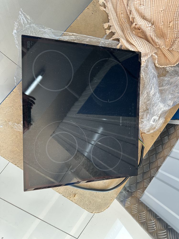 Placa Bosch PKF651FP1E