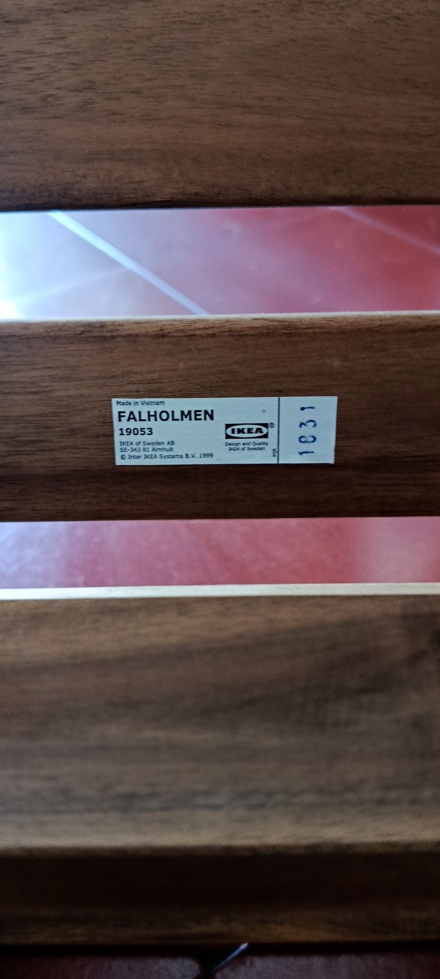Mesa madeira IKEA, 1,63x0,63 cm, Altura, 0,72 cm, 4 cadeiras incluídas
