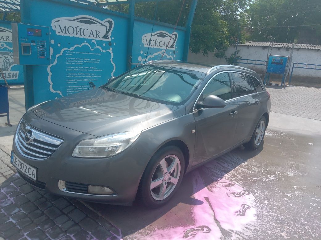 Продам Opel insignia