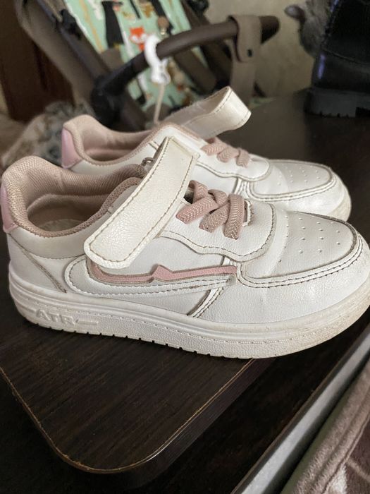 Дитячі кросівки на дівчинку 27 розмір