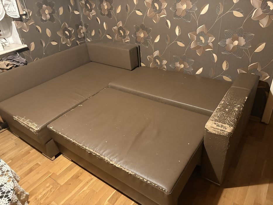 Oddam naroznik rozkładany.