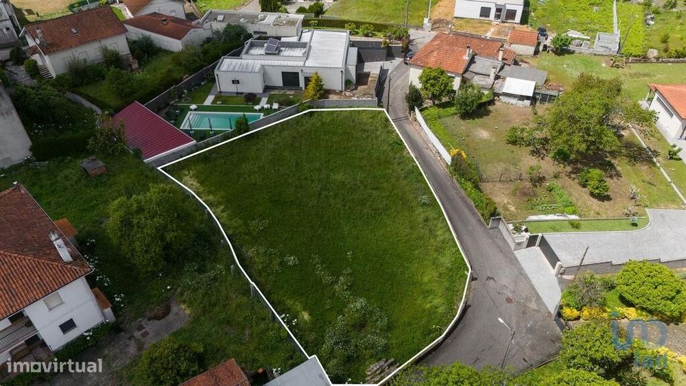 Terreno em Reboreda e Nogueira de 360,00 m2
