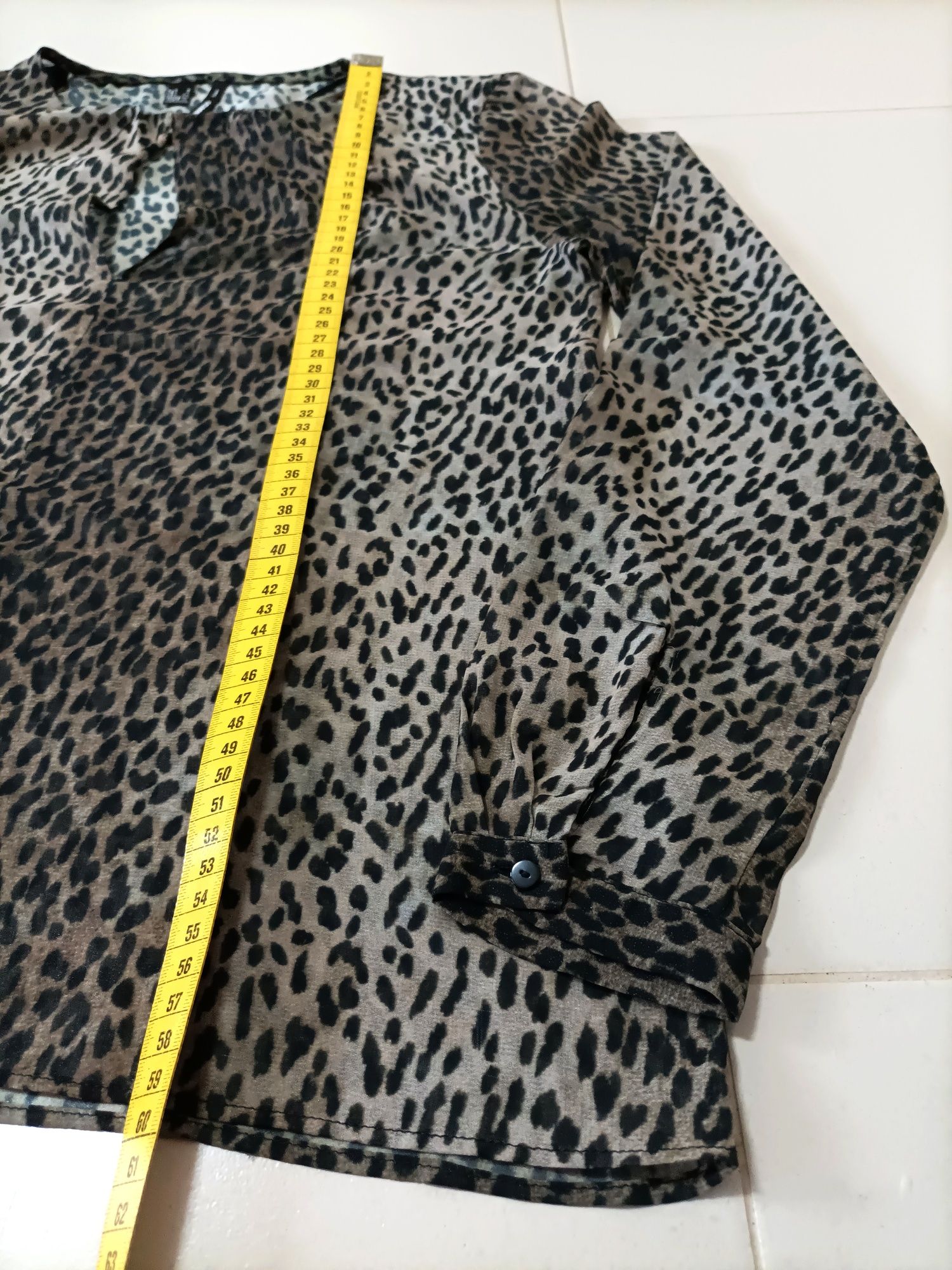 Blusa com padrão Leopardo - Mango (Tam. S)