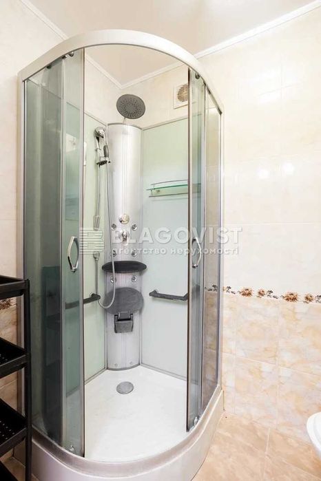 4-кімн. кв. Нові петрівці, двоповерхова