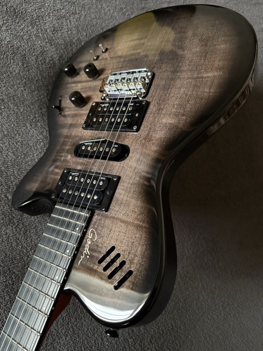 ЗНИЖКА! 920$ Godin xtSA(Synth-Access) Trans Black Flame