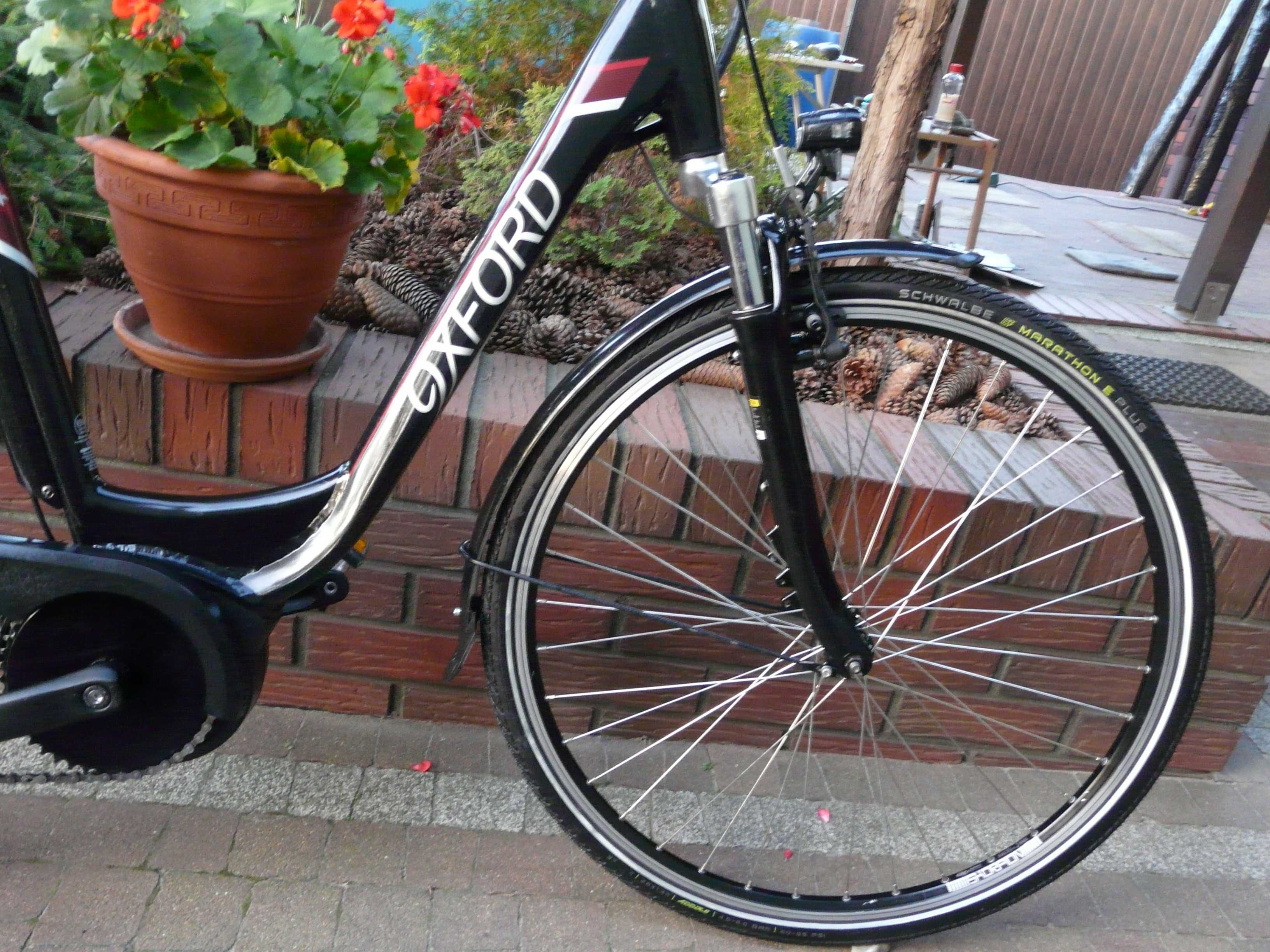 Rower elektryczny OXFORD Box  28"/58 Bosch ,centralny  2334 km Belgia