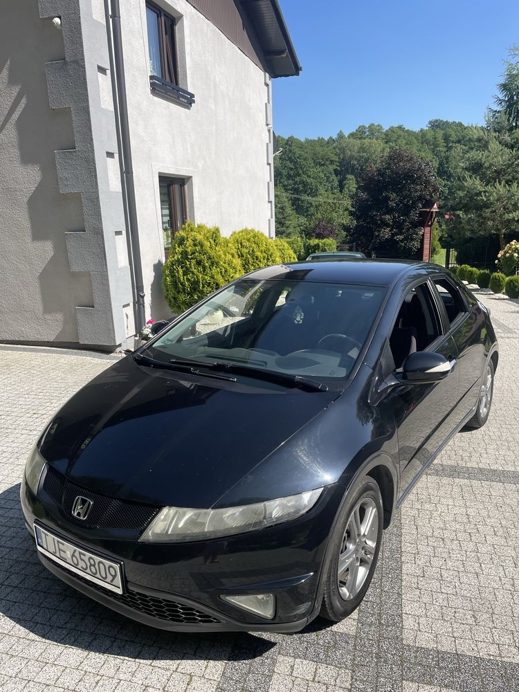 Honda civic ufo 1.4 vtec 2011 od kobiety
