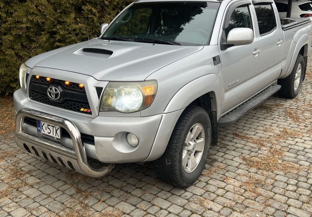 Toyota Tacoma Pick Up 4x4 2011 рік