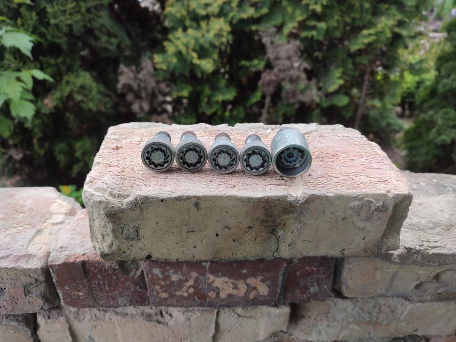 Болти секретки Vag