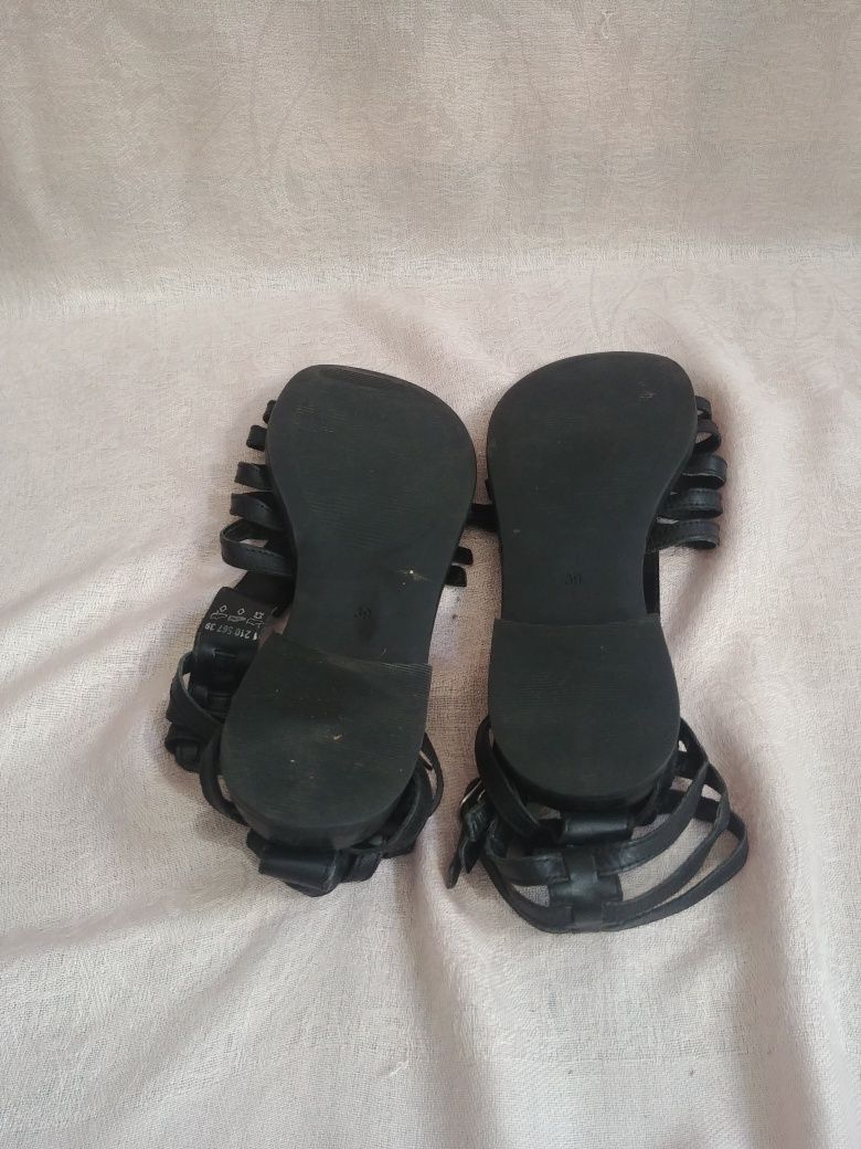 Skórzane czarne sandały rzymianki Daichman roz.39