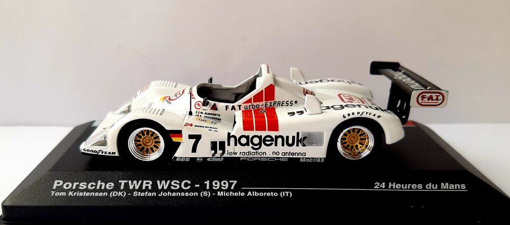 Miniaturas 24 Horas de Le Mans 1/43 novas com cx acrilica