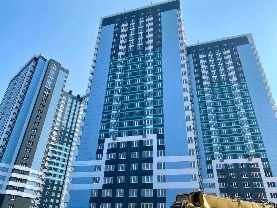 Срочно 2 комнатная квартира 66кв в ЖК Скай Сити