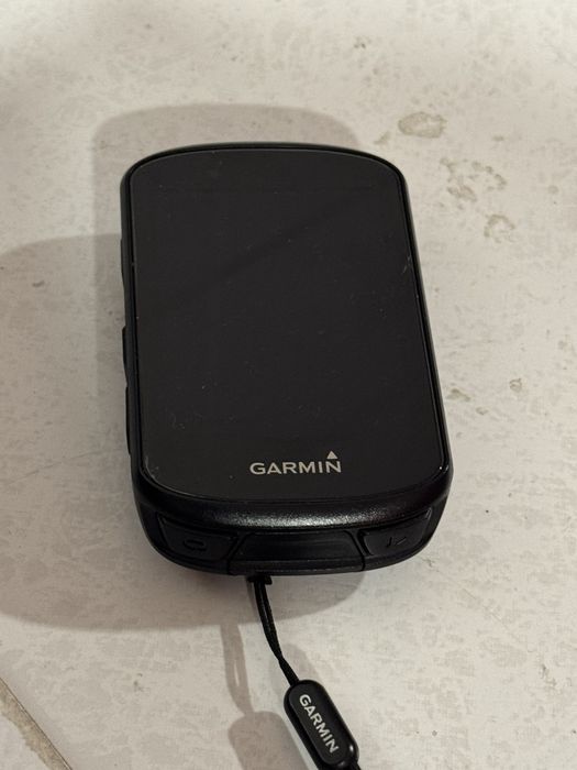 Garmin edge 530 com capa, caixa e acessorios fixação