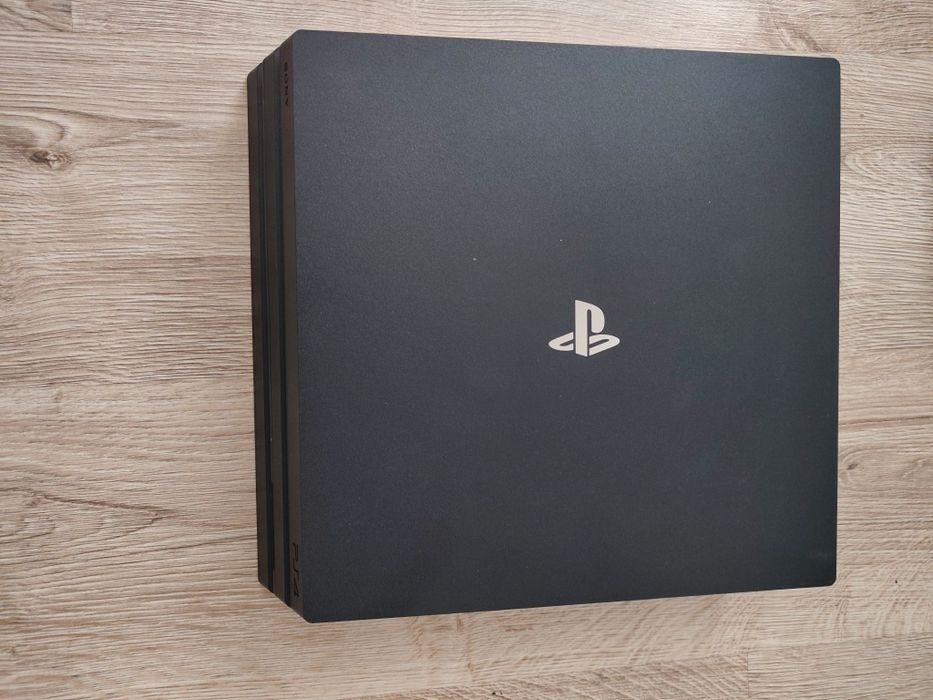 PlayStation 4 Pro+ dwa pady,gra,torba Gratis