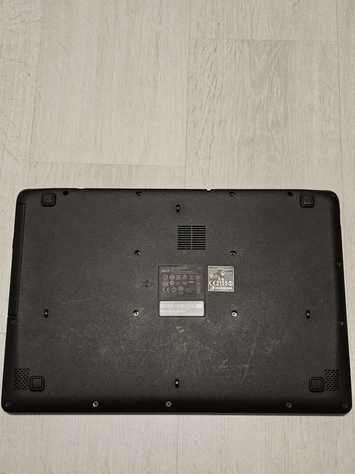 ACER Aspire ES15+ ladowarka i gratis płyta chłodząca