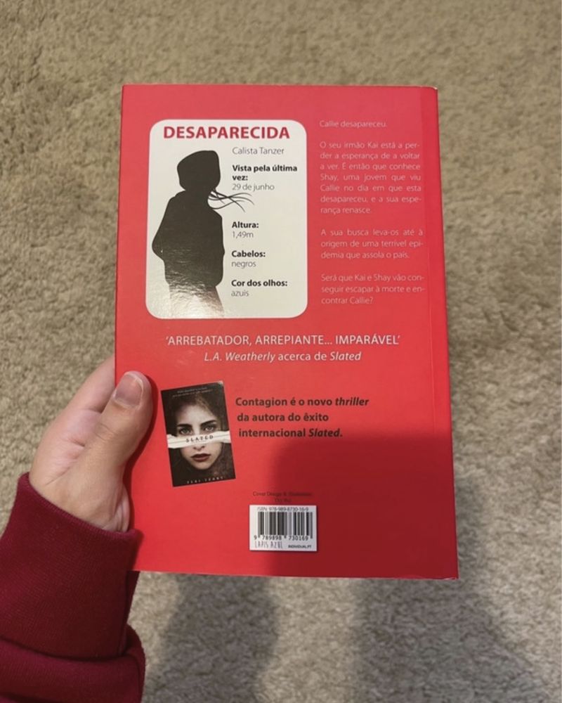 livro “Contágio” de Teri Terry