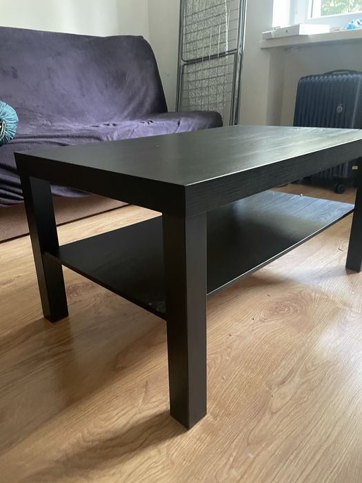 Czarny stolik kawowy IKEA