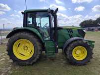 Ciągnik John Deere 6115M