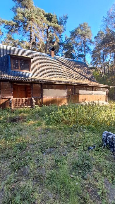 Продам комерційне приміщення в центрі с.Селише