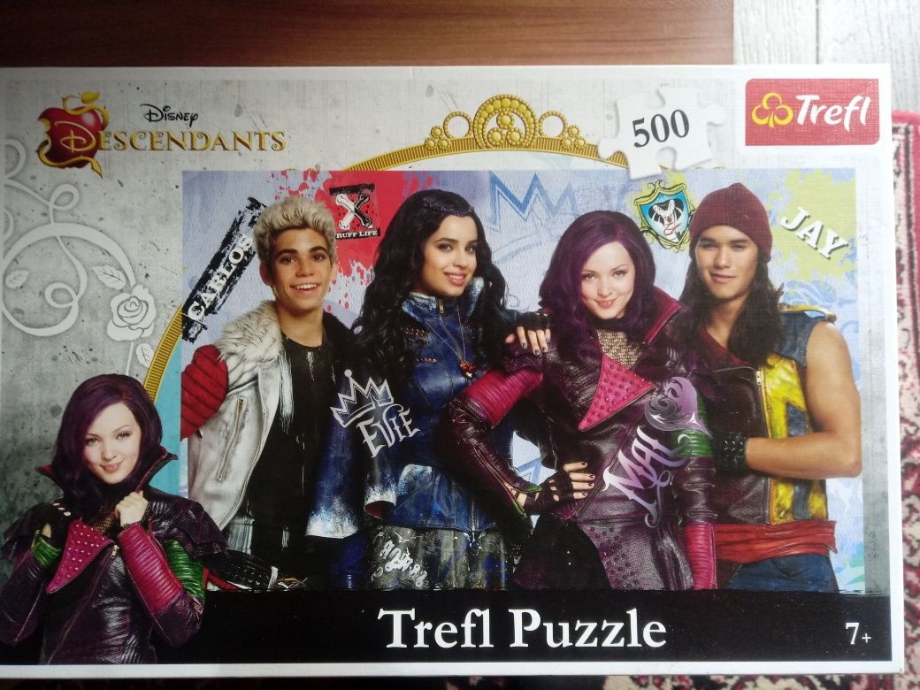 Puzzle trefl. Nowe.