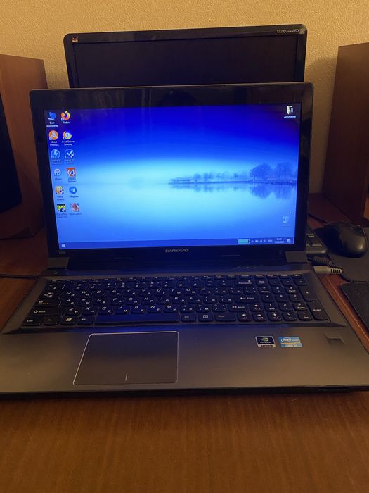 Продам Ноутбук Lenovo V580