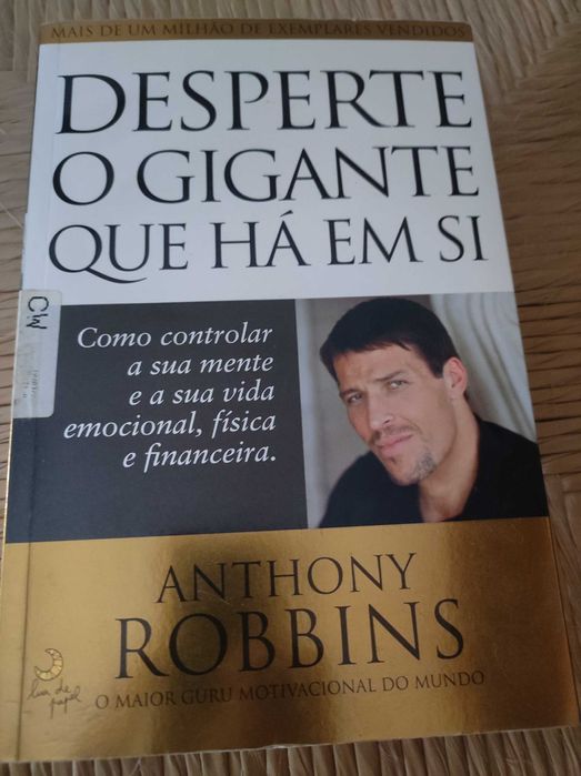 Livro Tony Robbins "Desperte o gigante que há em si"