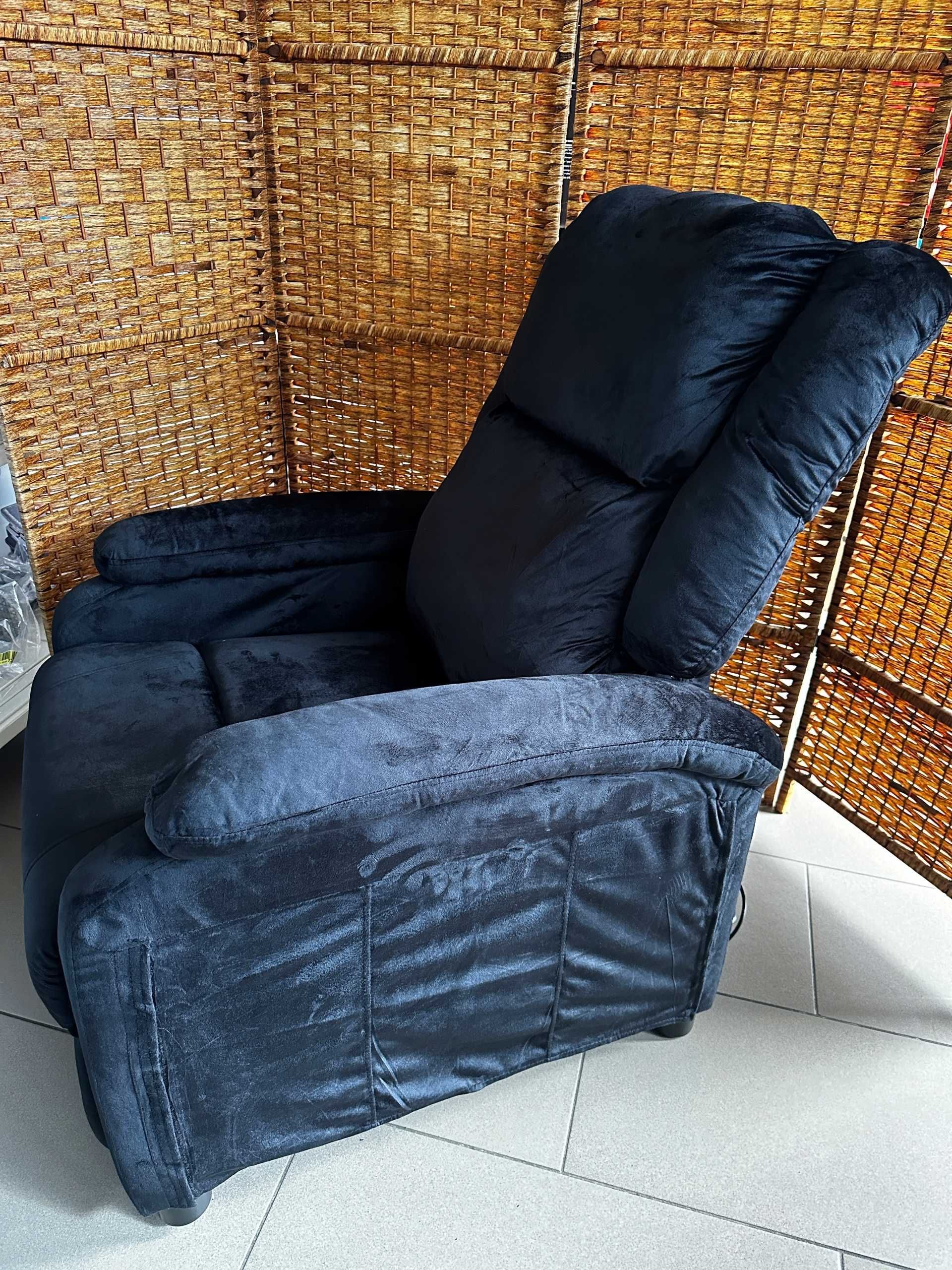 Fotel tradycyjny rozkładany VidaXL czarny obity aksamitem